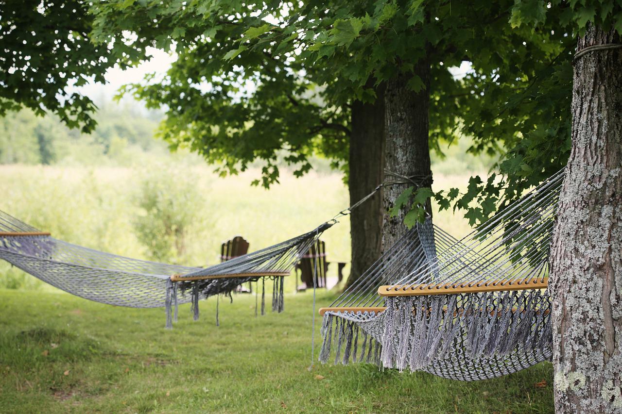 Outdoor-Camping-Hängematte, Camping-Hängematten-Set mit Moskitonetz,  tragbar und leicht für Wandern, Rucksackreisen, Reisen im
